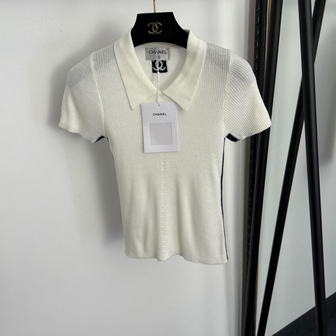 CHANEL 26S SHORT-SLEEVE KNIT POLO SHIRT 999