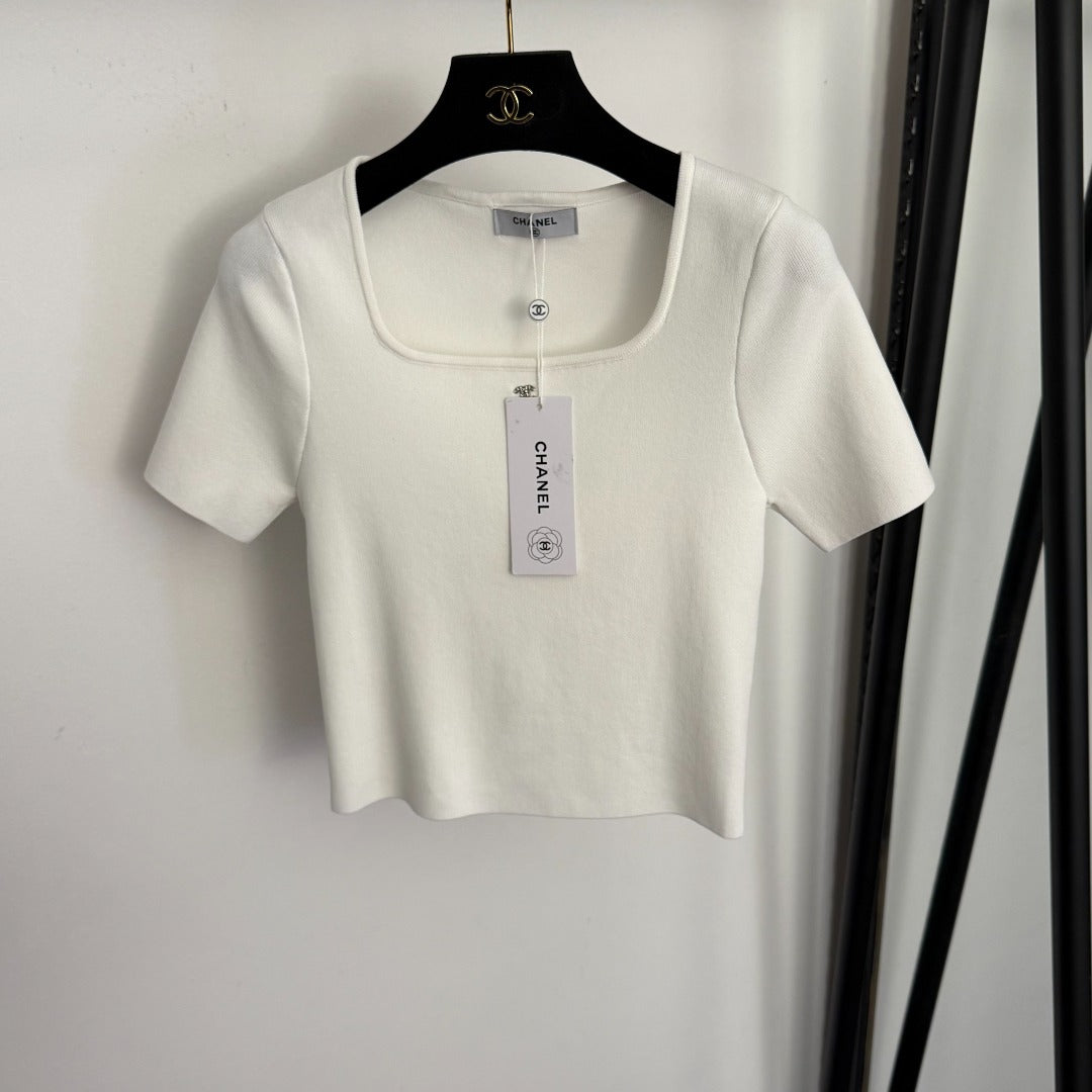 CHANEL 26S SHORT-SLEEVE SWEATER 997