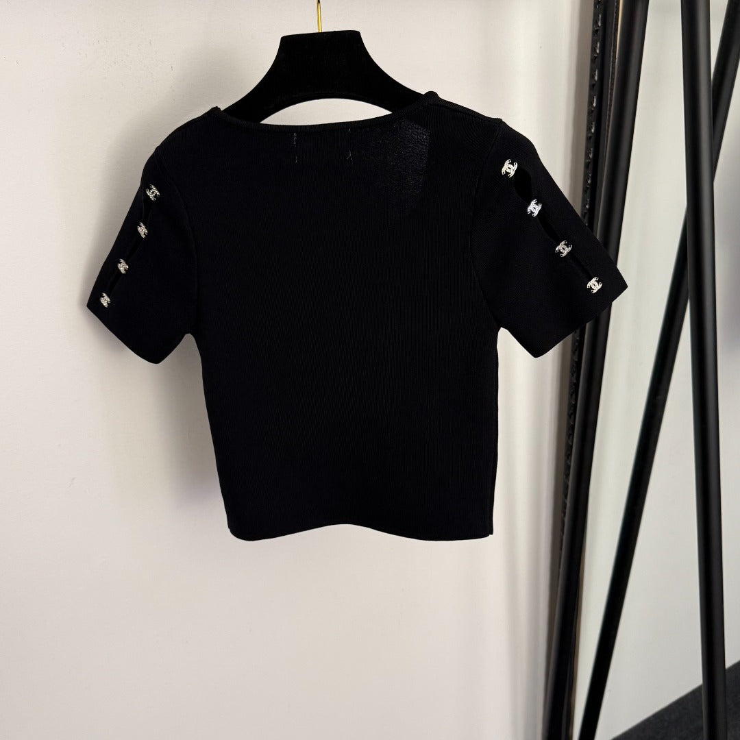 CHANEL 26S SHORT-SLEEVE SWEATER 998