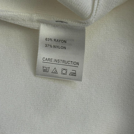 CHANEL 26S SHORT-SLEEVE SWEATER 995