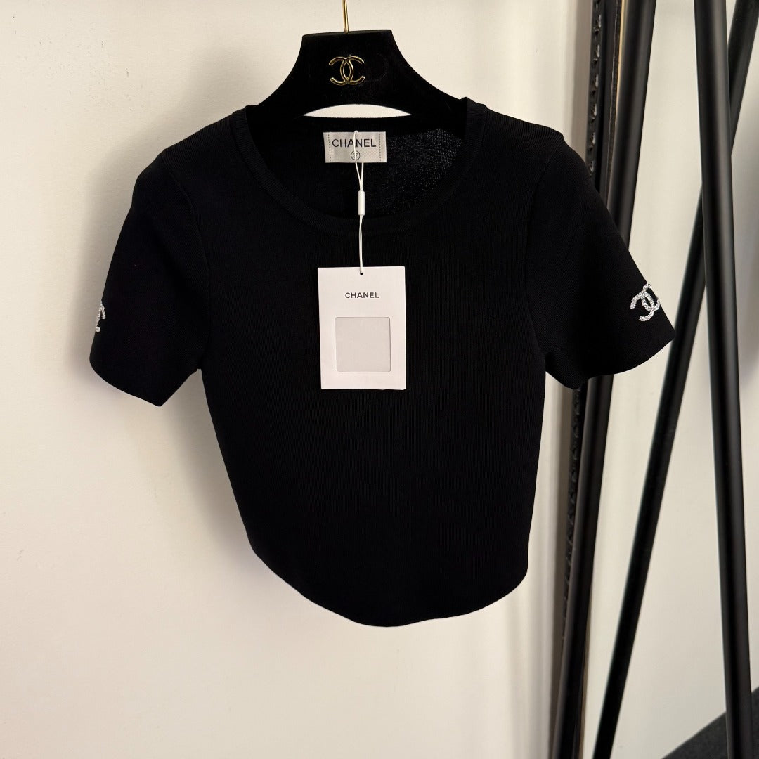 CHANEL 26S SHORT-SLEEVE SWEATER 992
