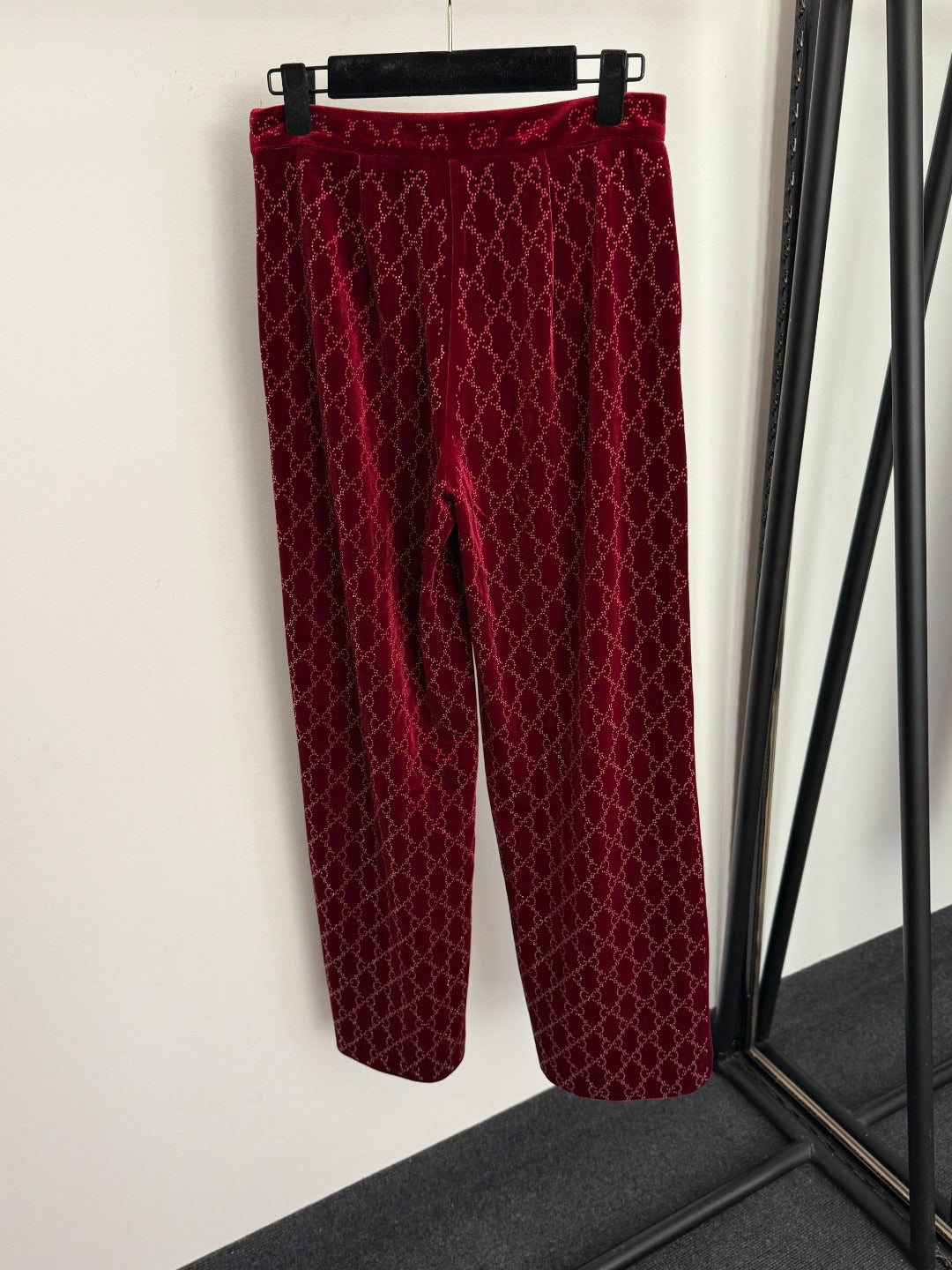 GUCCI 26S EMBELLISHED VELVET PANTS 97