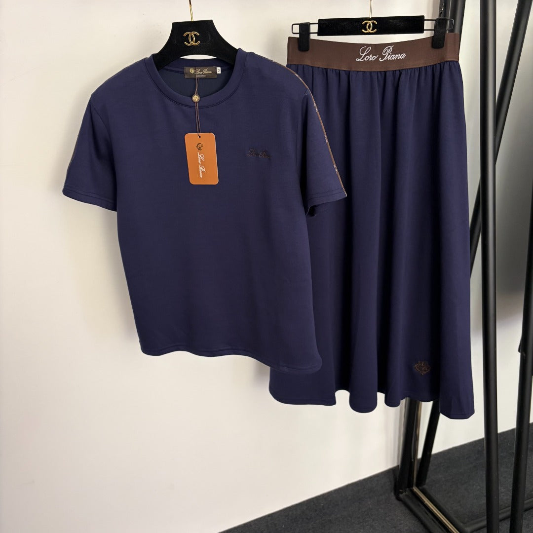 LORO PIANA 26S T-SHIRT AND SKIRT SET 673