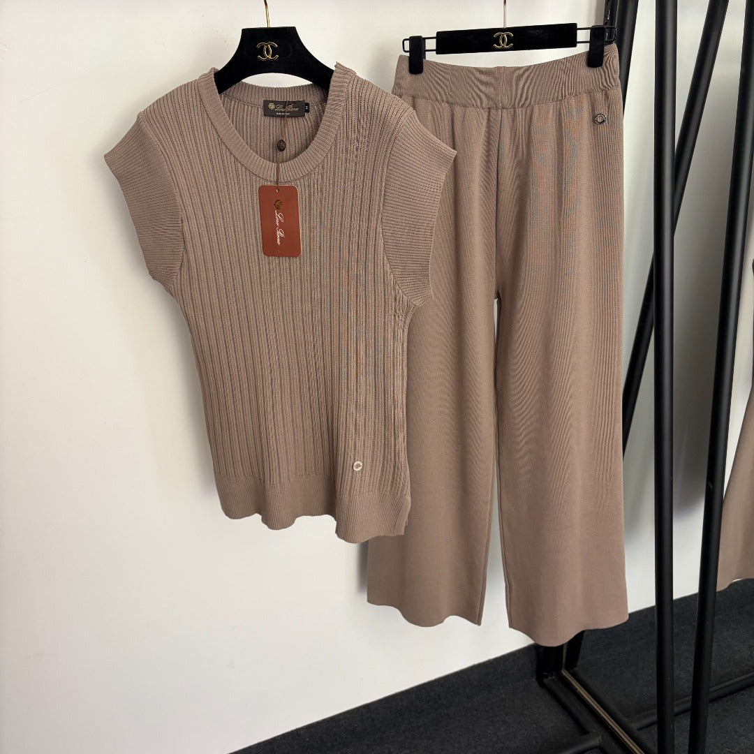 LORO PIANA 26S KNITTED SET 638