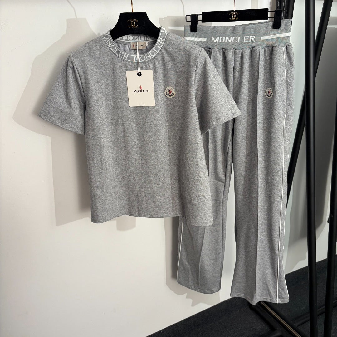 MONCLER 26S SPORTS SET 637