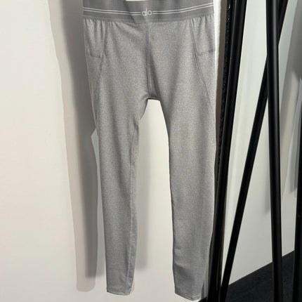 ALO 26S LAYERED SPORTS BRA & HIGH-WAIST LEGGINGS SET 259
