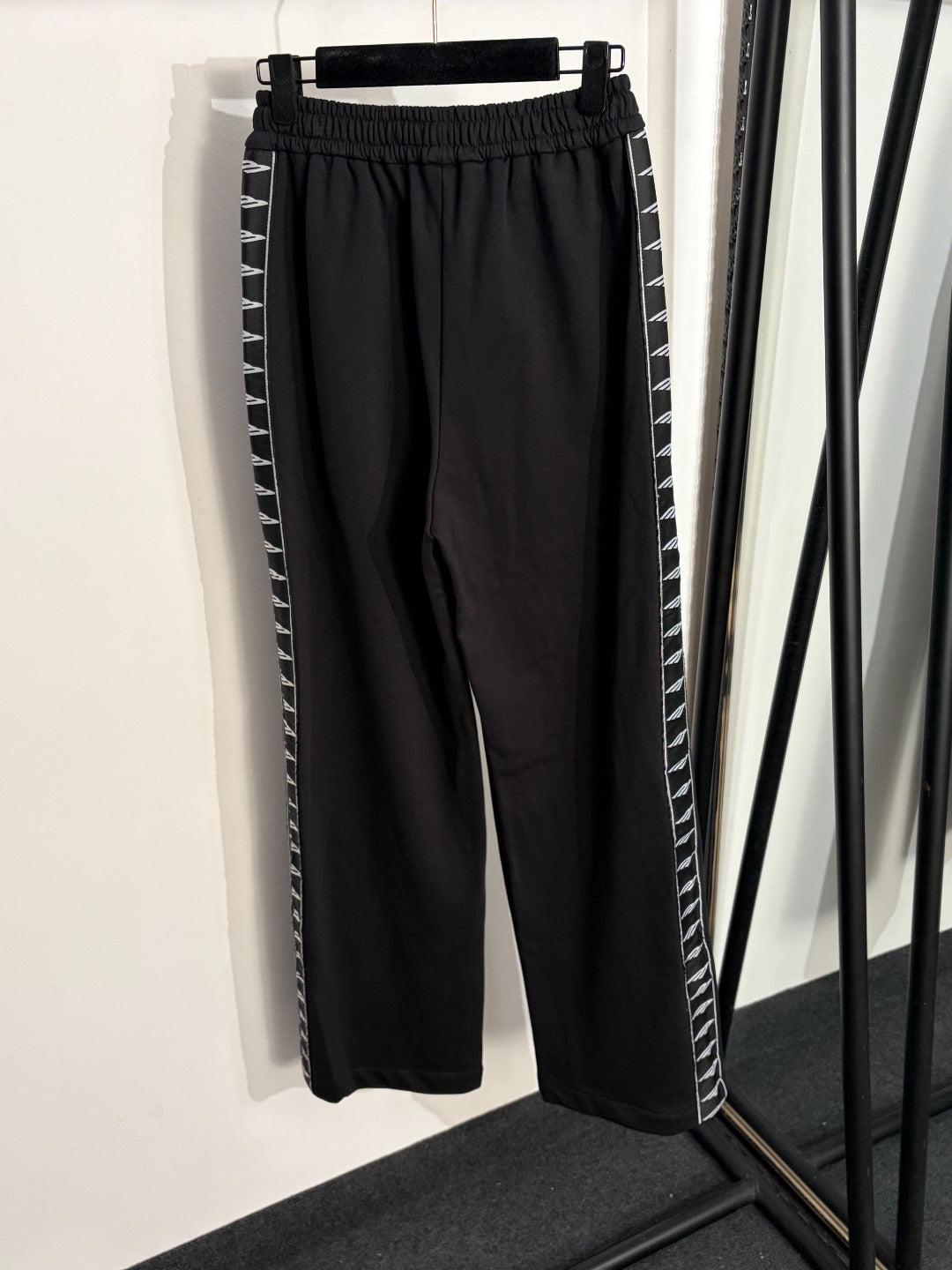 BALENCIAGA 26S STRAIGHT LEG PANTS 072