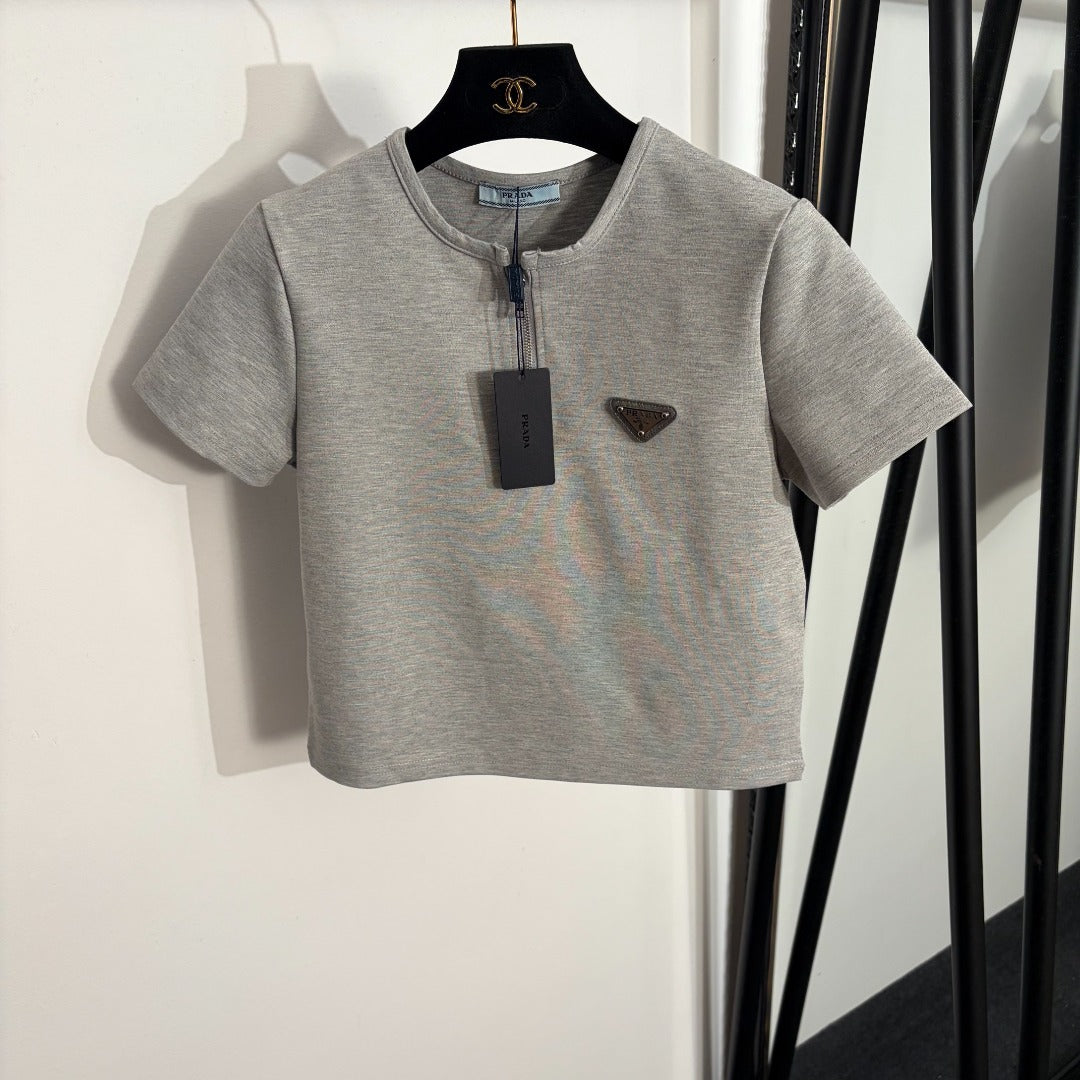 PRADA 26S T-SHIRT STYLE 840