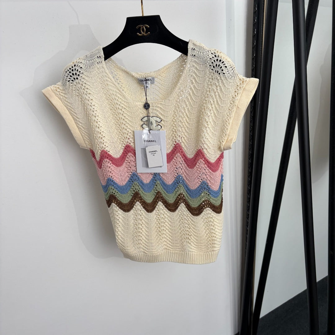 CHANEL 26S CUTOUT SHORT-SLEEVE KNIT TOP 1447