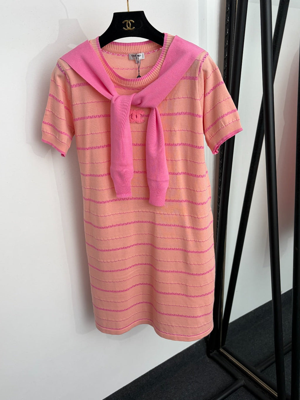 CHANEL 26S STRIPED KNIT SHORT-SLEEVE DRESS 1371