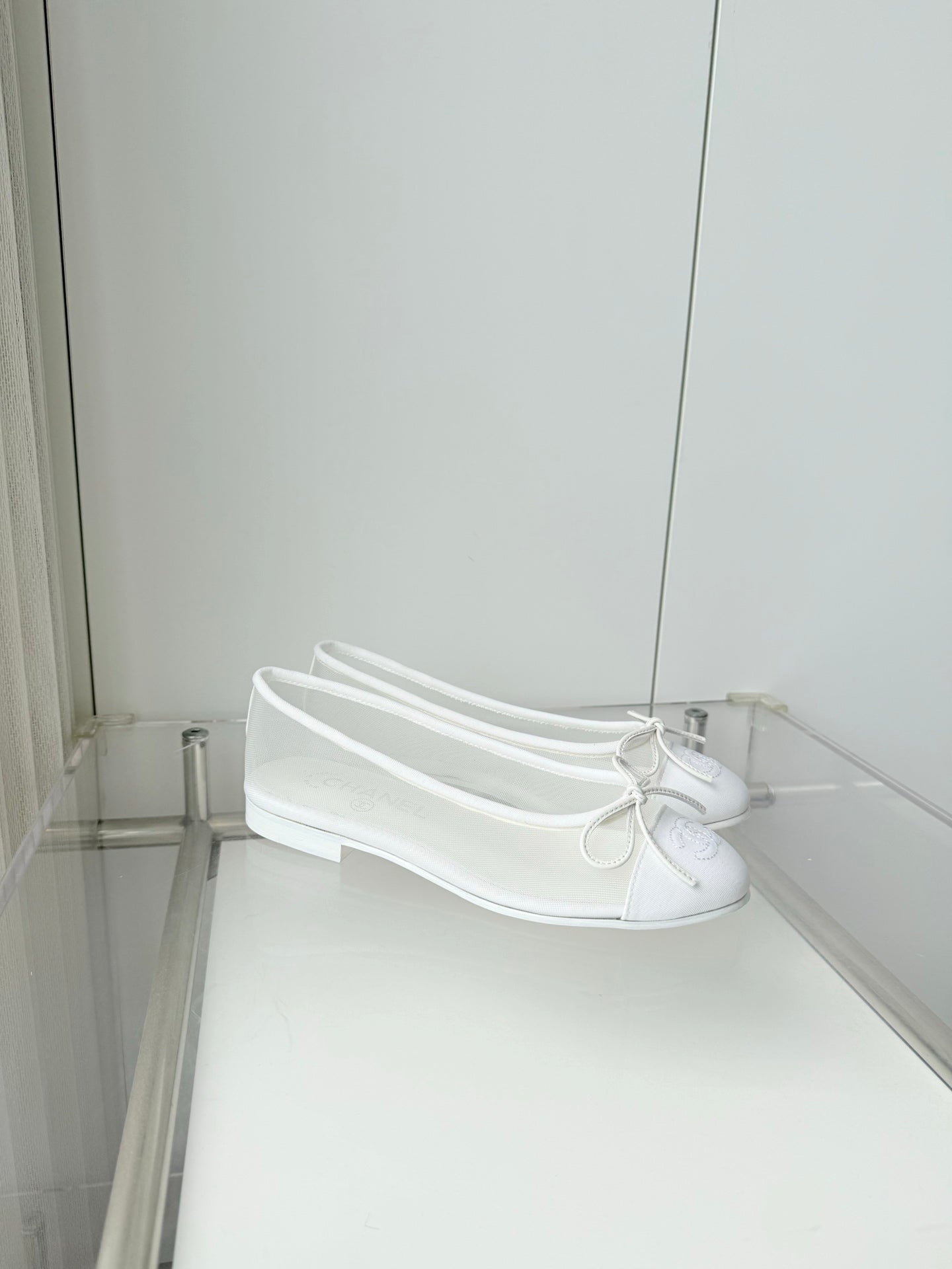 CHANEL 26S BALLET FLATS IN WHITE MESH TOE CAP AND BOW
