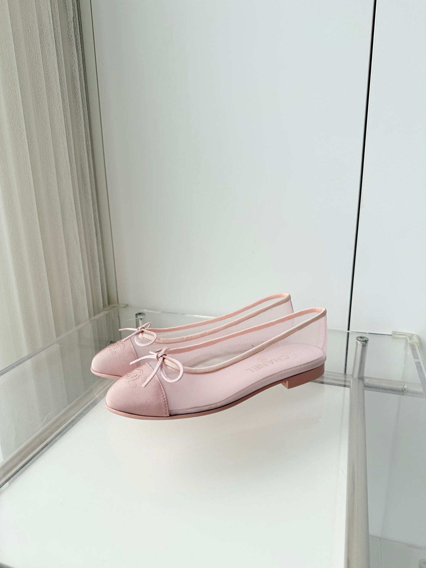 CHANEL 26S BALLET FLATS IN LIGHT PINK MESH TOE CAP AND BOW