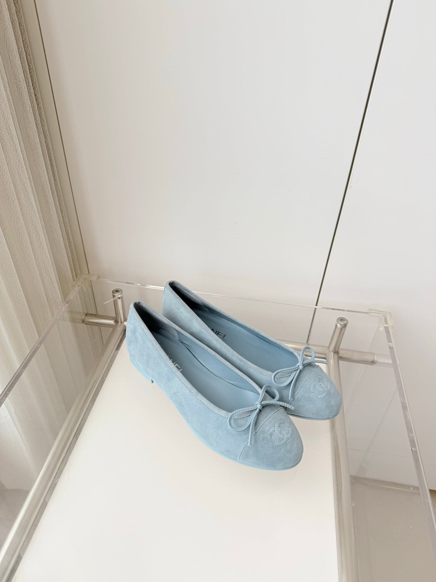 CHANEL 26S BALLET FLATS IN LIGHT BLUE SUEDE WITH BOW