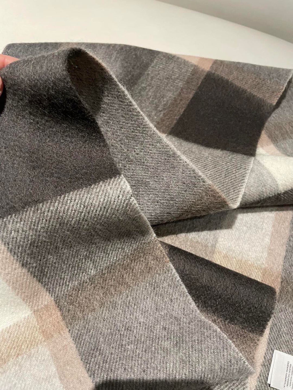 BURBERRY 26S SCARF 180CM IN CASHMERE 159012