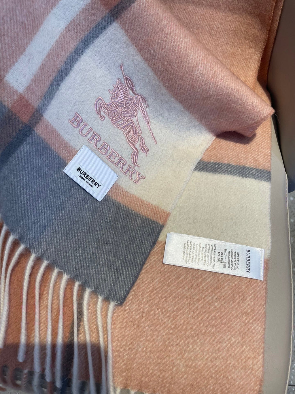 BURBERRY 26S SCARF 180CM IN CASHMERE 160446
