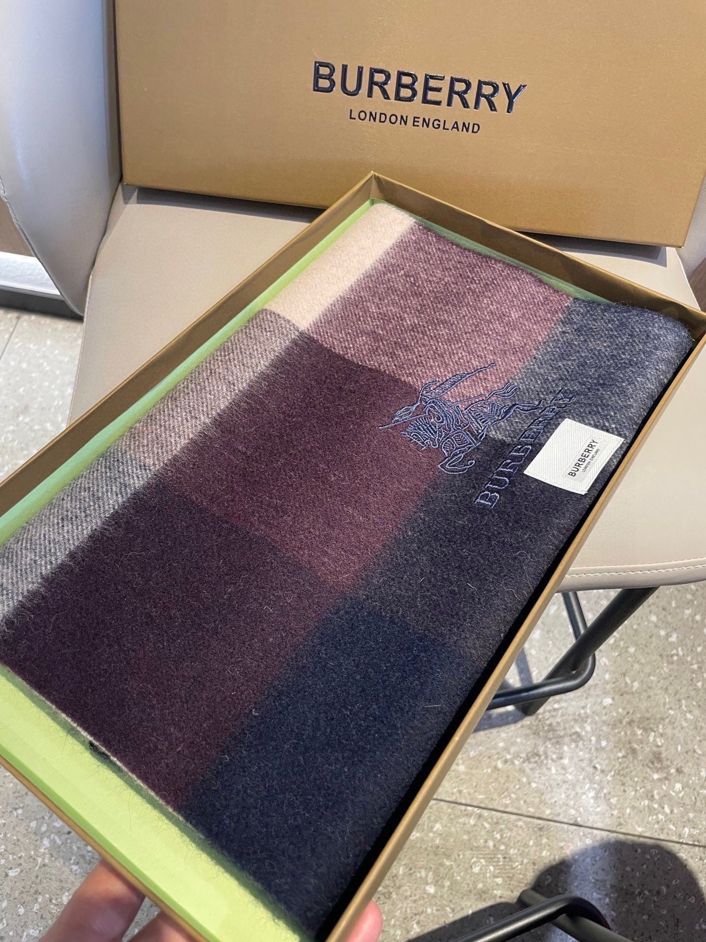 BURBERRY 26S SCARF 180CM IN CASHMERE 163812