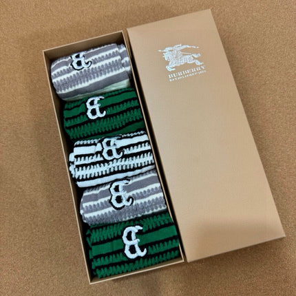 BURBERRY 26S CREW SOCKS 565966 (1 BOX)
