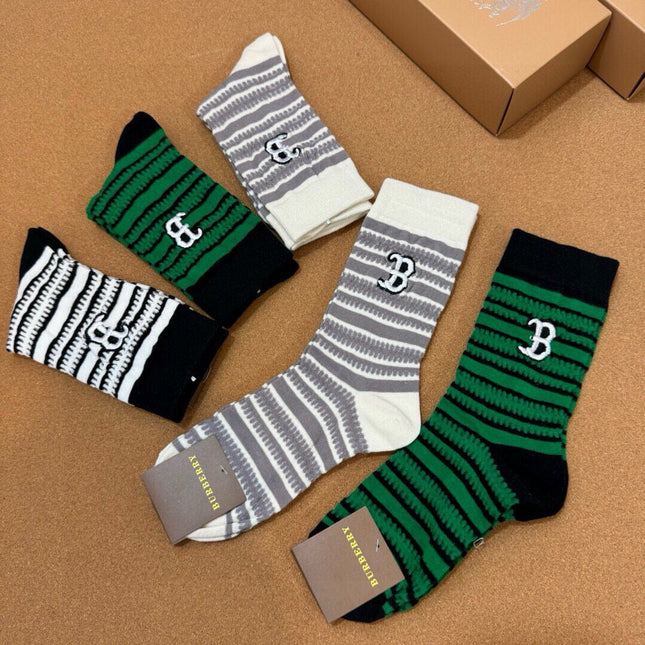 BURBERRY 26S CREW SOCKS 565966 (1 BOX)