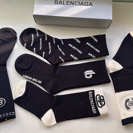 BALENCIAGA 26S CREW SOCKS 293236 (1 BOX)