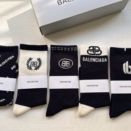 BALENCIAGA 26S CREW SOCKS 423097 (1 BOX)