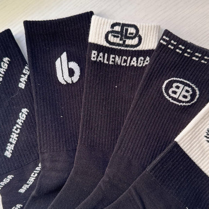 BALENCIAGA 26S CREW SOCKS 423097 (1 BOX)