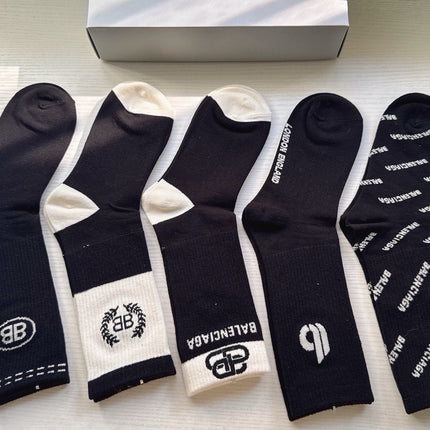 BALENCIAGA 26S CREW SOCKS 423097 (1 BOX)