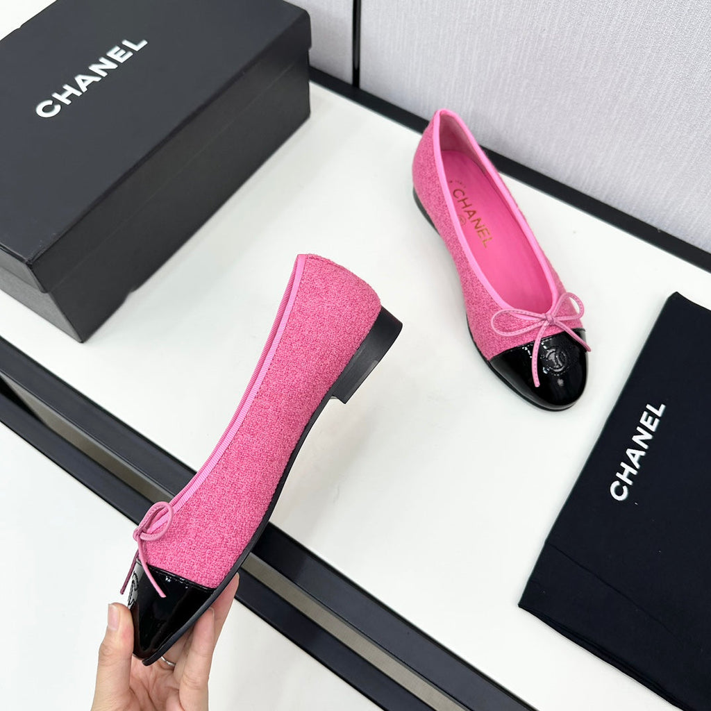 BALLET FLATS IN BRIGHT PINK TWEED AND BLACK CALFSKIN