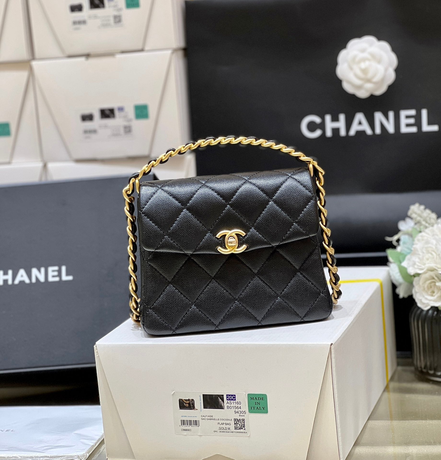 25S CHANEL TOTE CROSSBODY BAG 19 IN BLACK CALFSKIN WITH METAL HANDLE