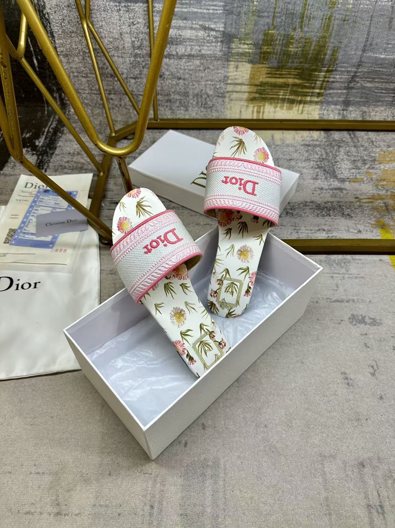 DIOR 26S DWAY SLIDE FLOWER EDITION IN PINK MIX WHITE FABRIC