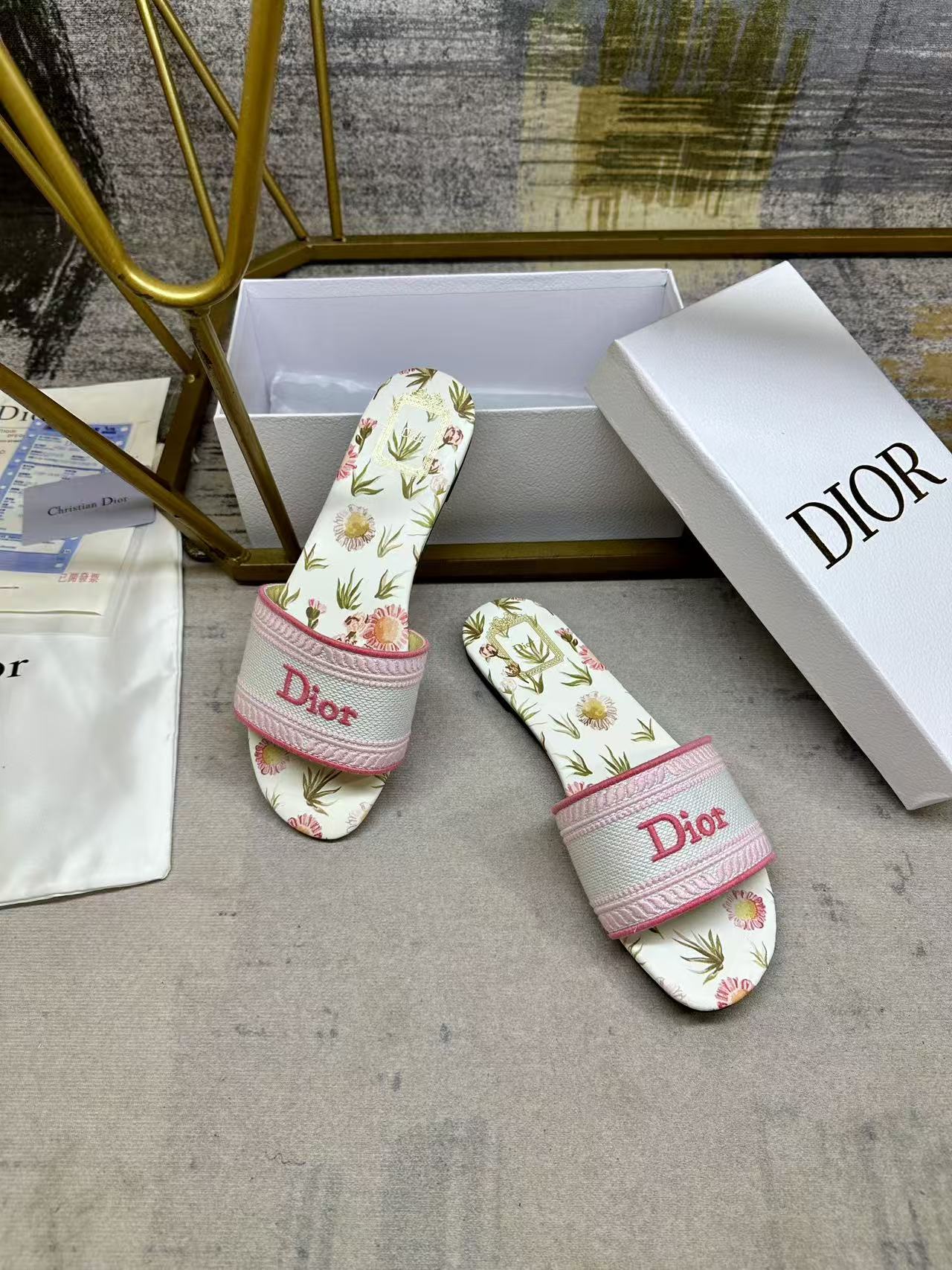 DIOR 26S DWAY SLIDE FLOWER EDITION IN PINK MIX WHITE FABRIC