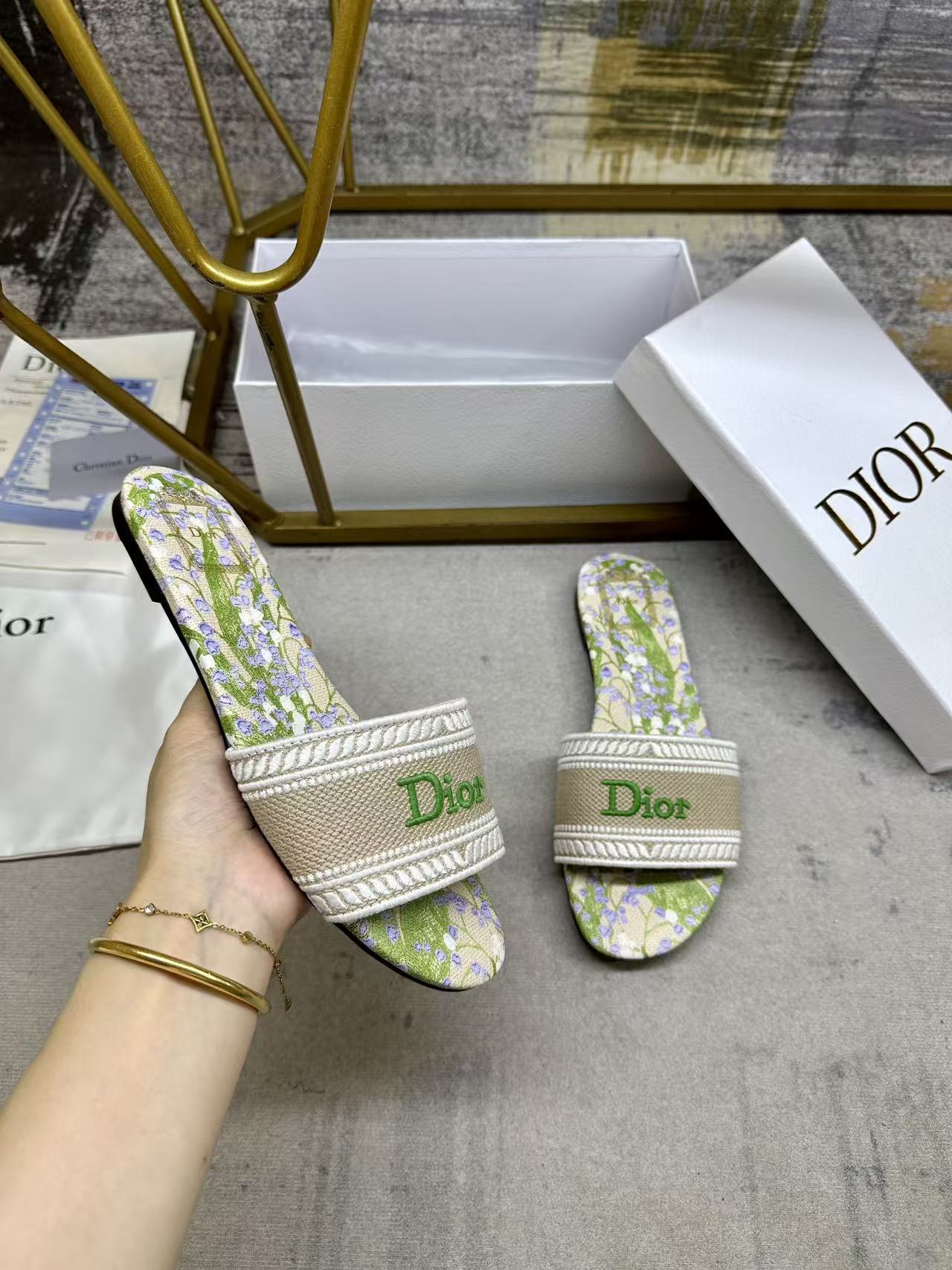 DIOR 26S DWAY SLIDE FLOWER EDITION IN GREEN FABRIC