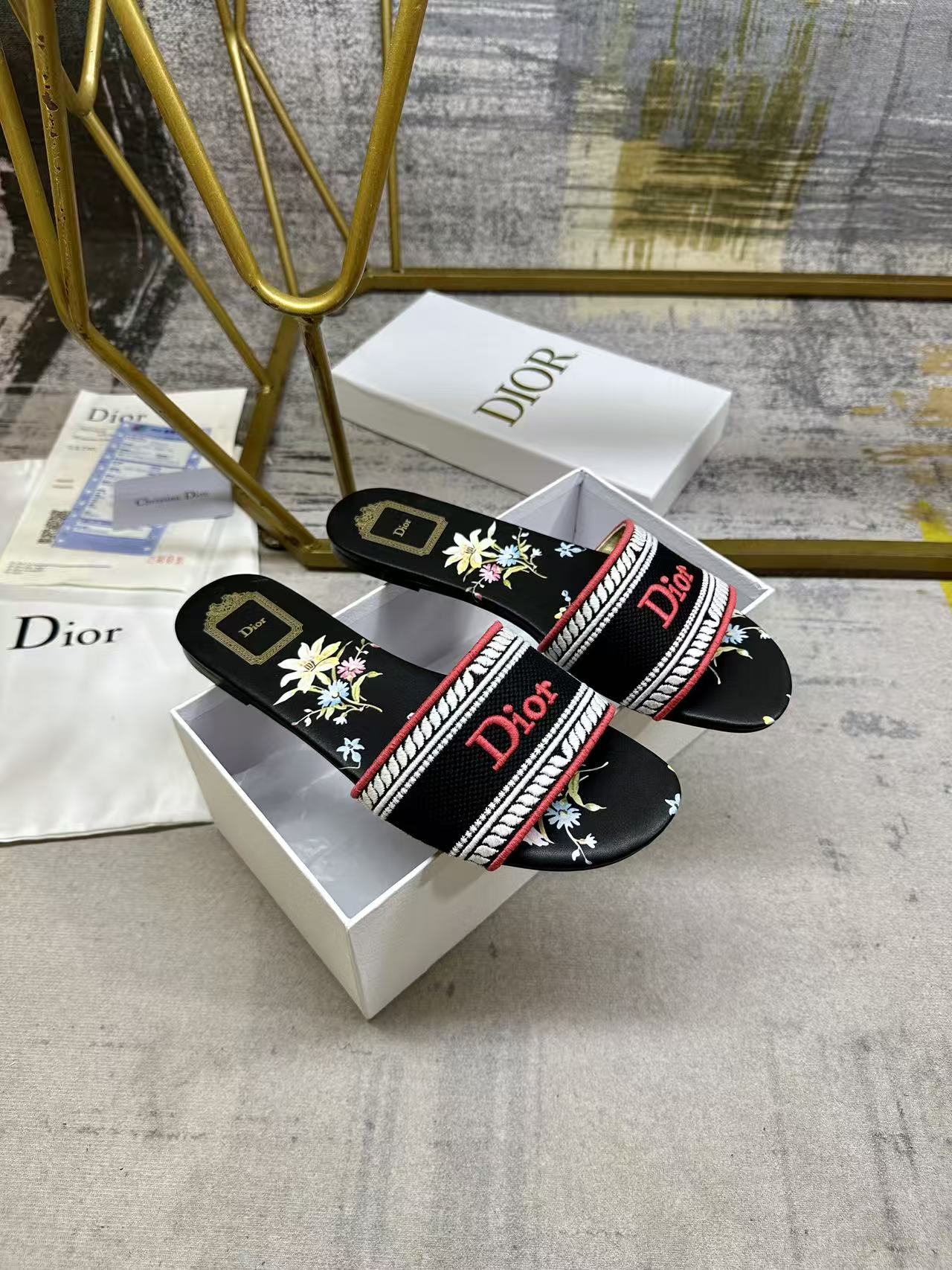 DIOR 26S DWAY SLIDE FLOWER EDITION IN BLACK FABRIC