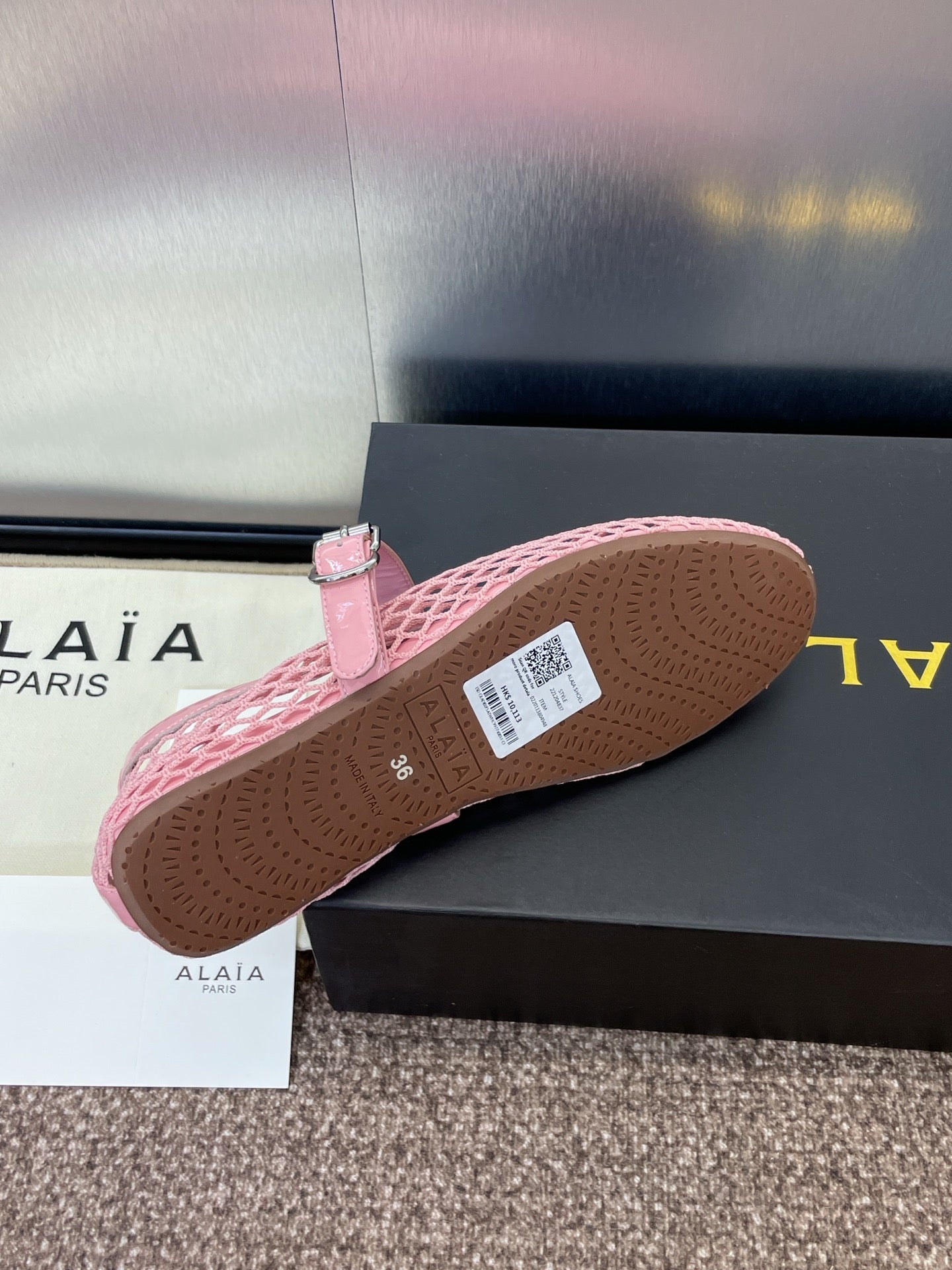 ALAIA MARY JANE FLAT 25S IN LIGHT PINK MESH CALFSKIN