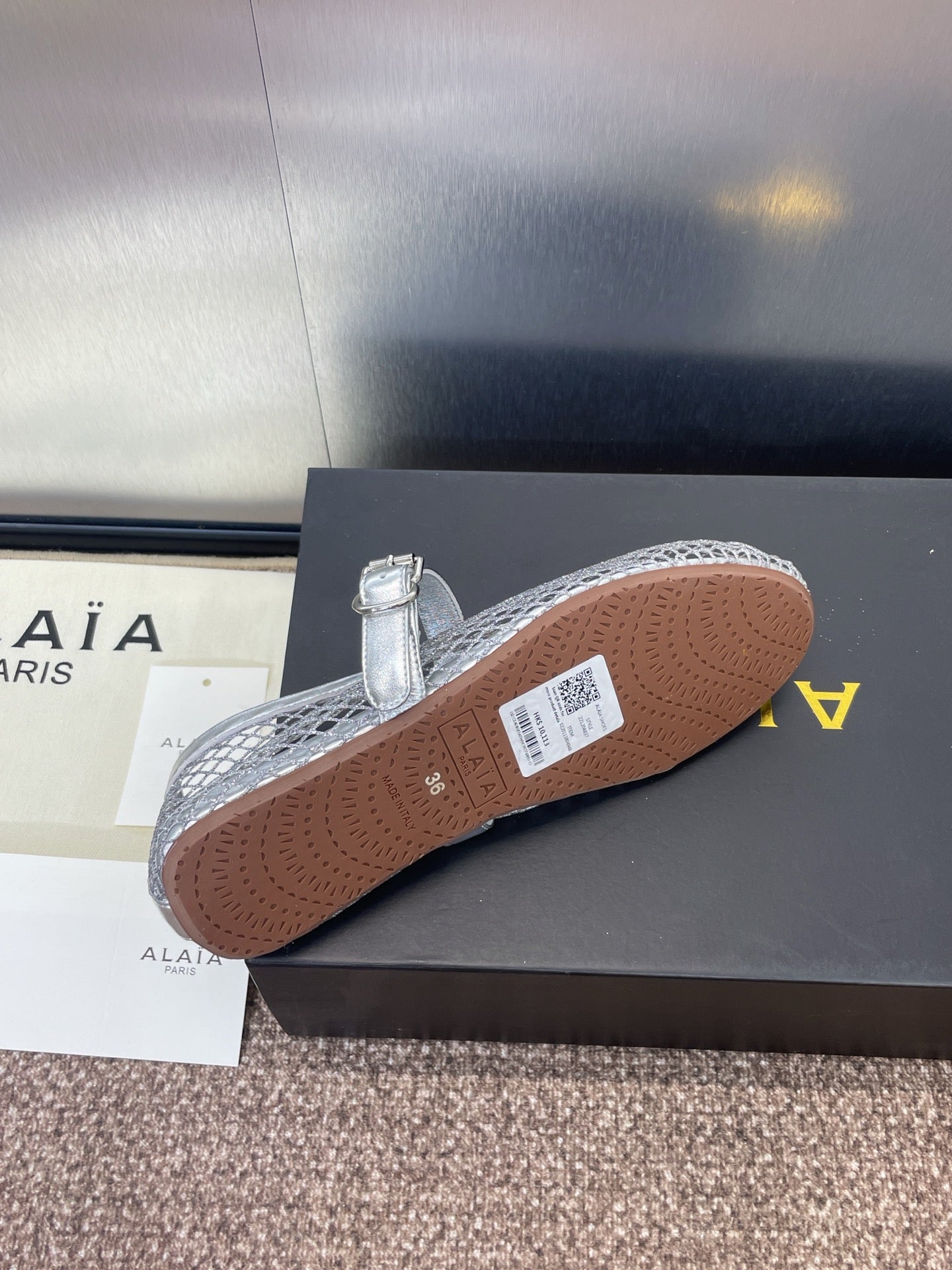 ALAIA MARY JANE FLAT 25S IN SILVER MESH CALFSKIN