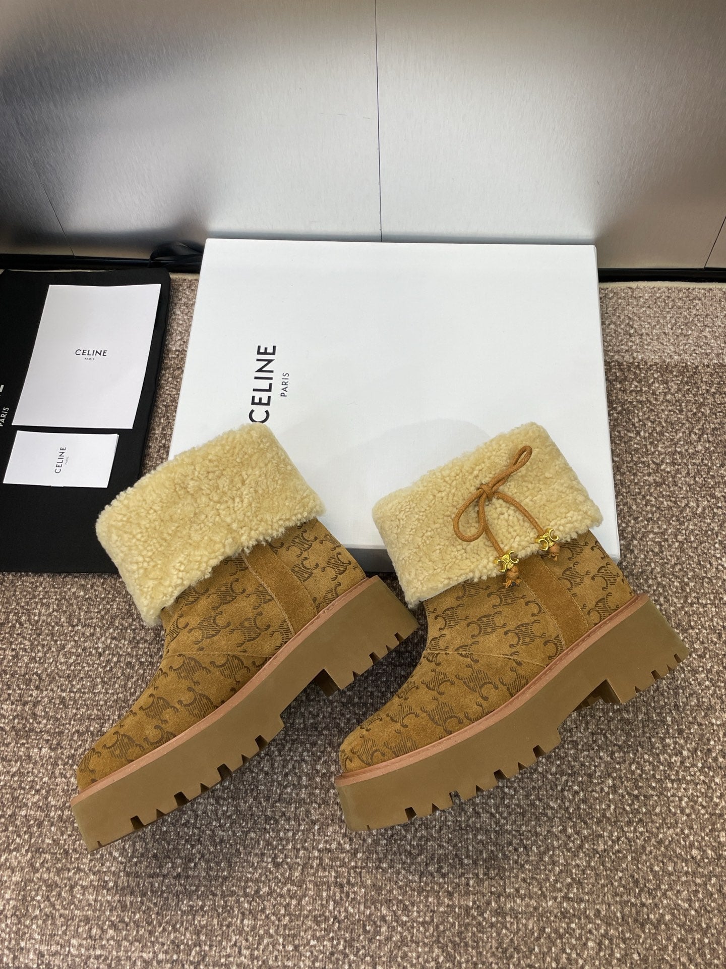 CELINE 26S ANKLE BOOTS 45 MM IN BROWN SUEDE AND BEIGE WOOL