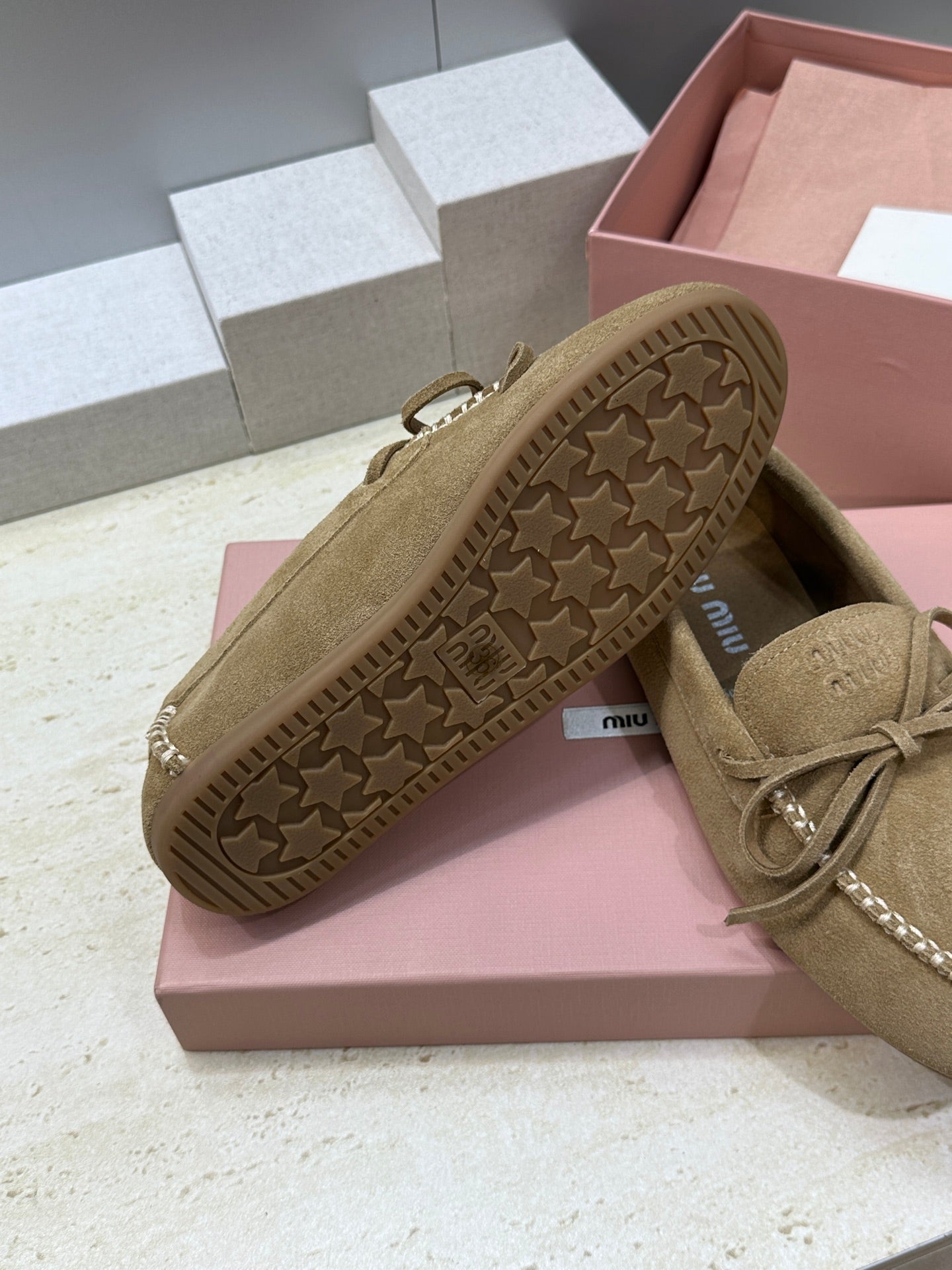 MIUMIU 26S LOAFERS IN BROWN SUEDE WITH BOW