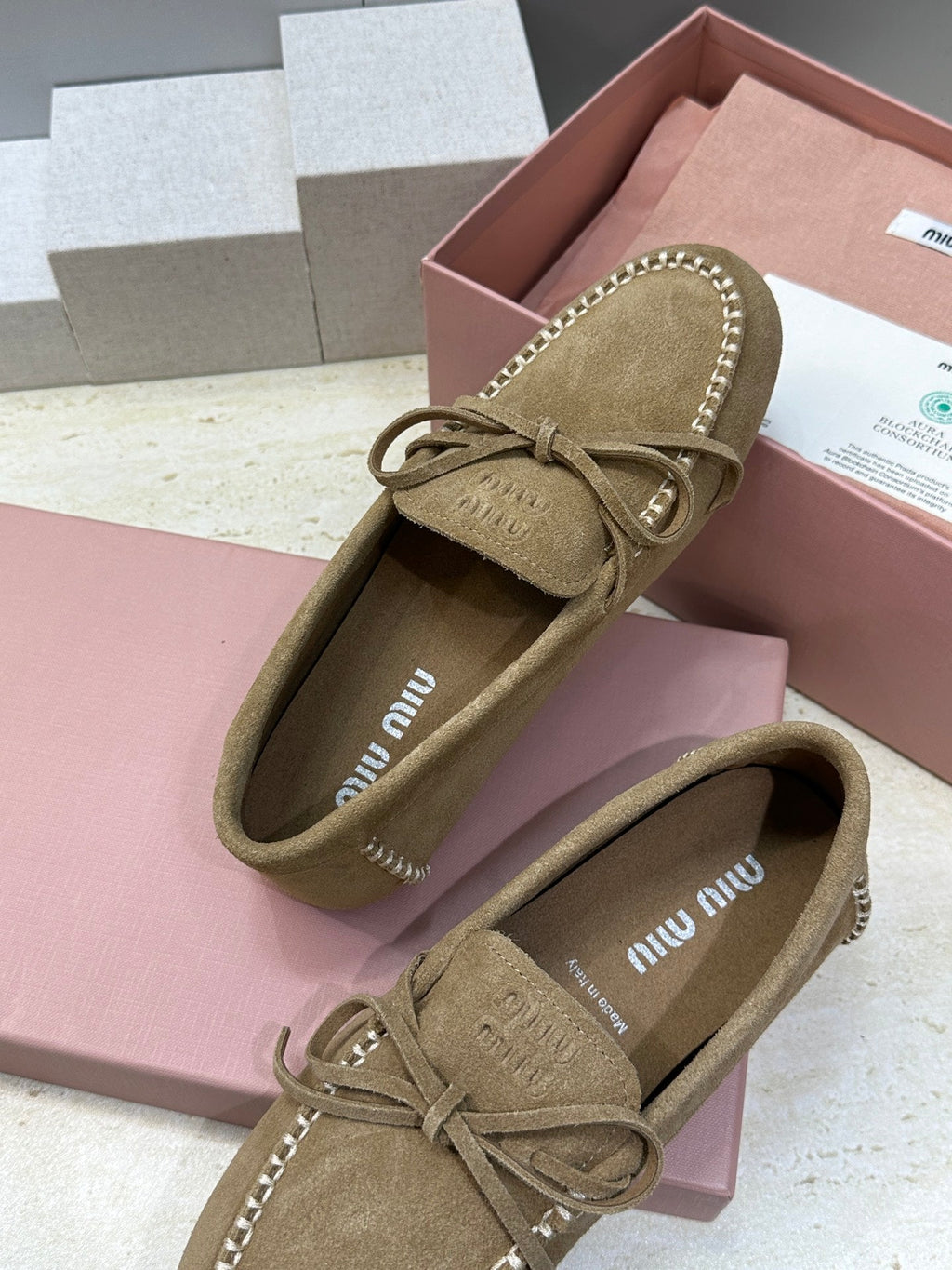 MIUMIU 26S LOAFERS IN BROWN SUEDE WITH BOW