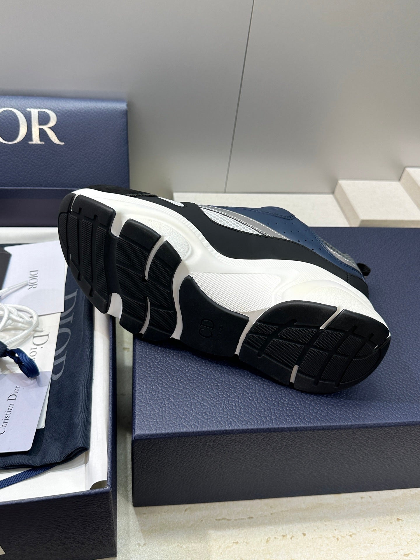 DIOR 26S SNEAKERS STYLE 012
