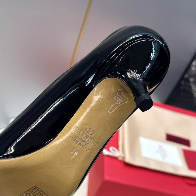 VALENTINO 26S HIGH HEELS 40 MM IN BLACK PATENT CALFSKIN