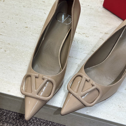 VALENTINO 26S HIGH HEELS 80 MM IN BEIGE PATENT CALFSKIN