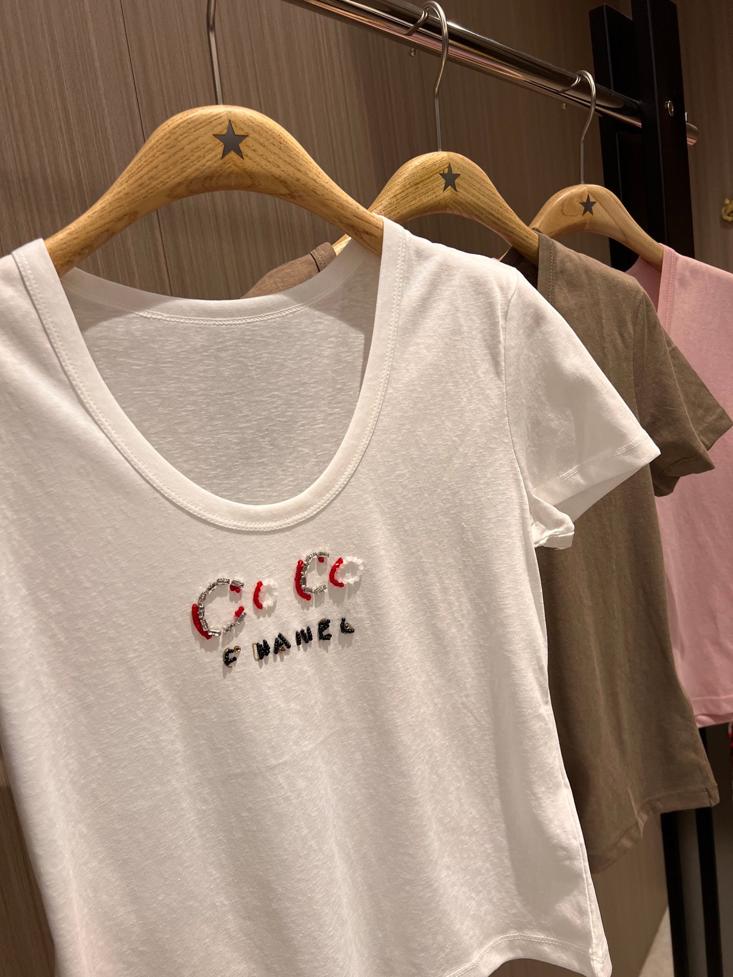 CC Hand-beaded Coco letter U-neck T-shirt Cotton
