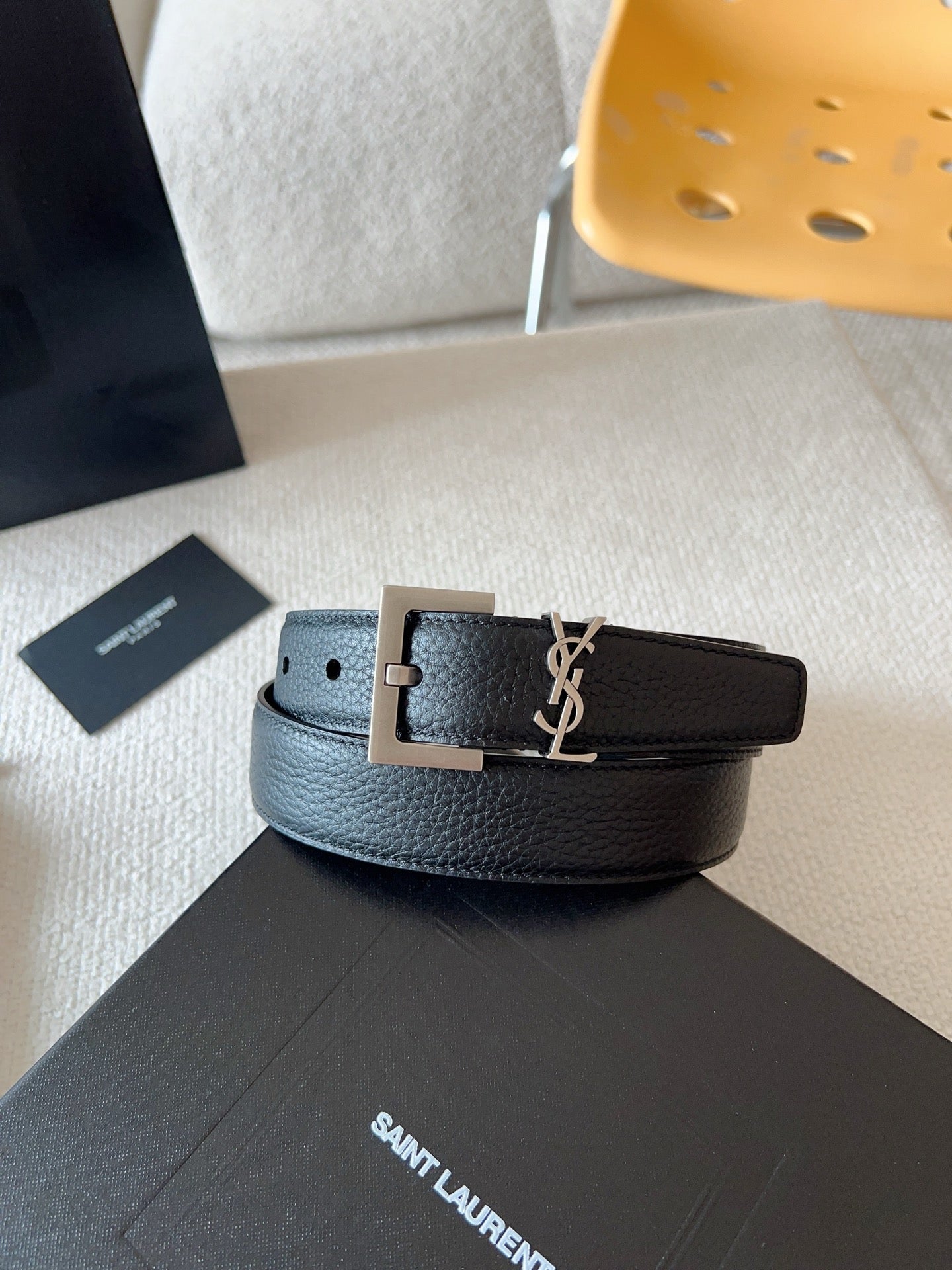 YSL 25S BELT 30 MM IN BLACK CALFSKIN 571014