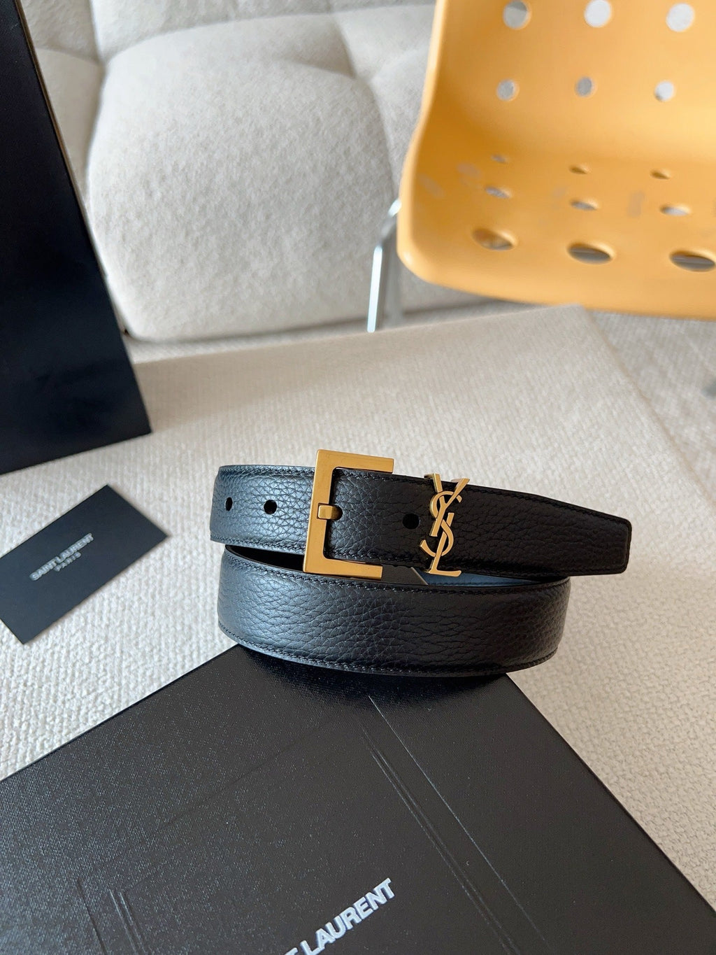 YSL 25S BELT 30 MM IN BLACK CALFSKIN 571015