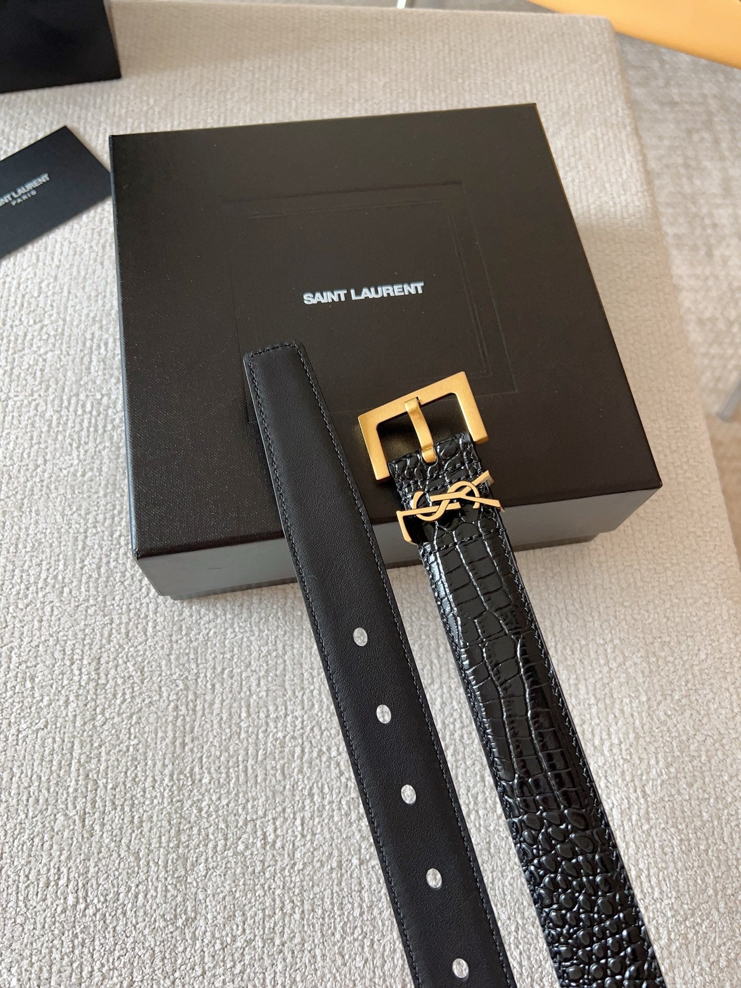 YSL 25S BELT 30 MM IN BLACK CALFSKIN SNAKE-EMBOSSED 571011