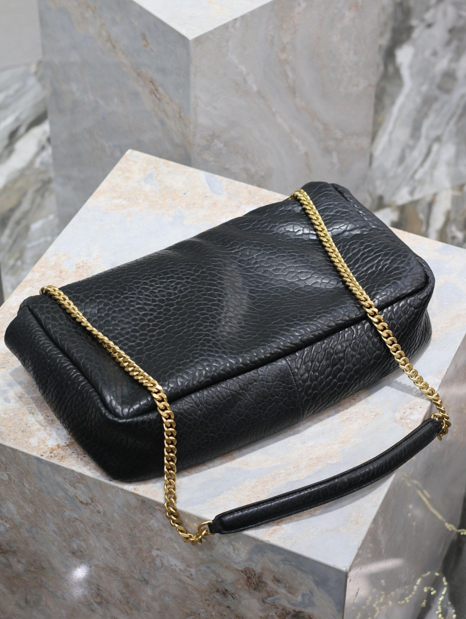 CALYPSO BAG 35 IN BLACK LAMBSKIN GOLD HARDWARE