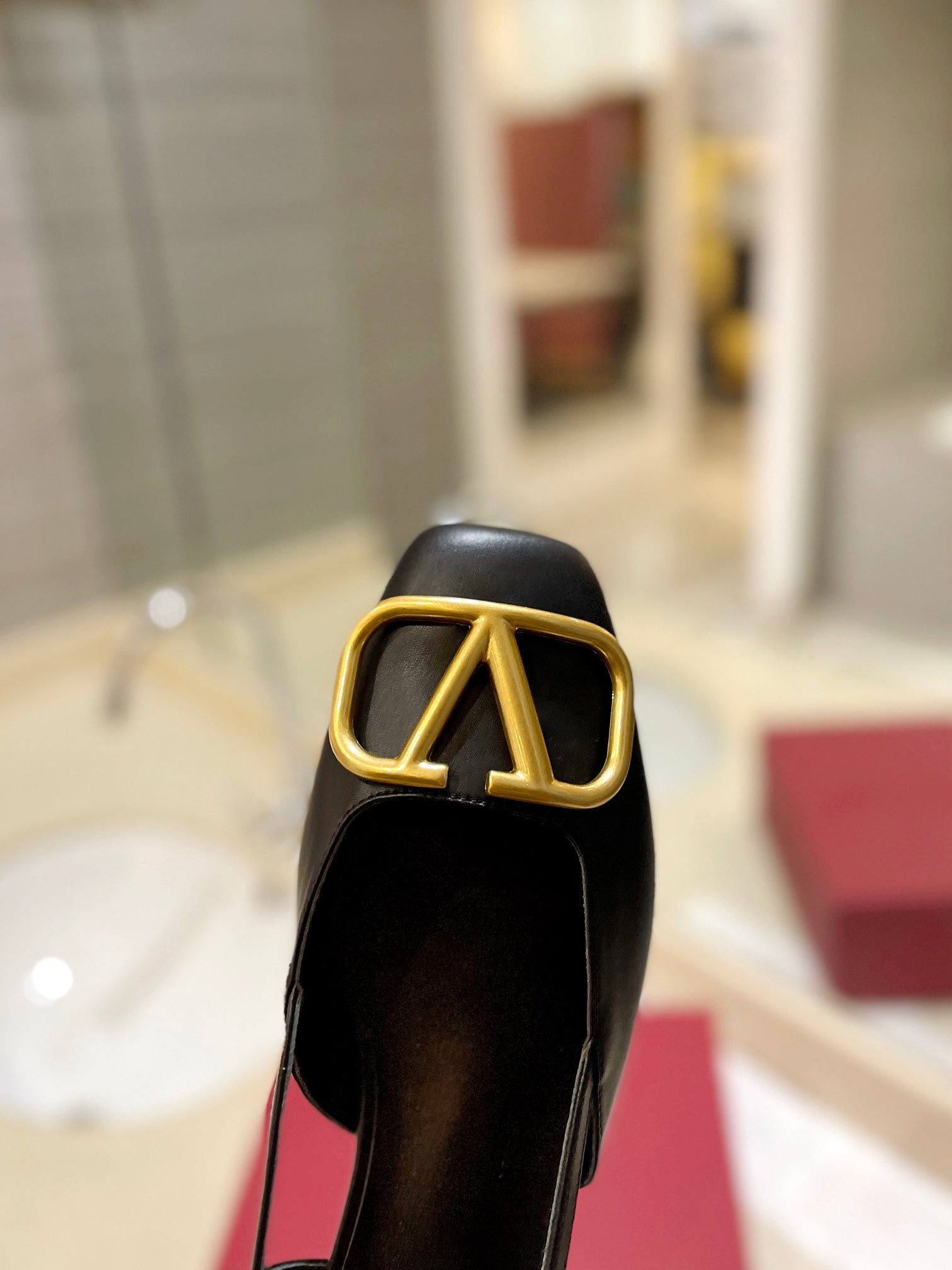 VALENTINO 26S SLINGBACK IN BLACK SMOOTH CALFSKIN