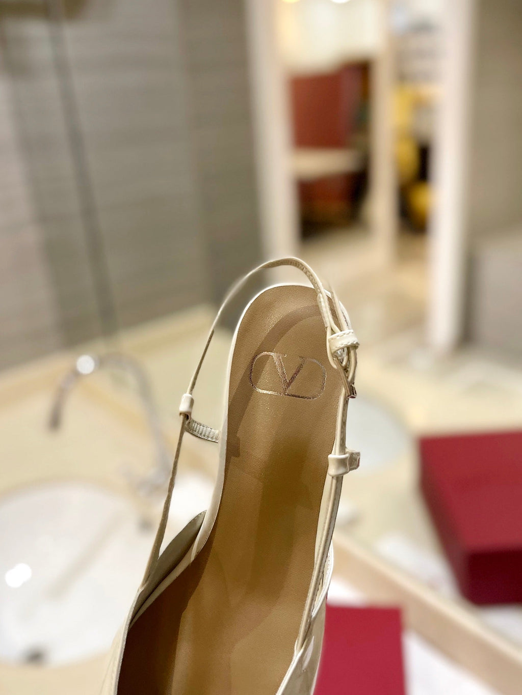 VALENTINO 26S SLINGBACK IN CREAM WHITE PATENT CALFSKIN