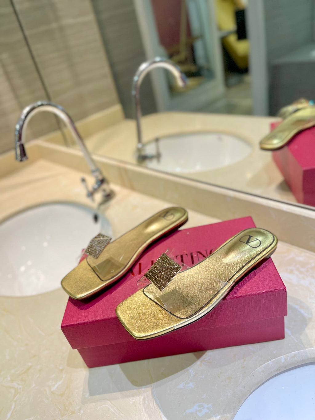 VALENTINO 26S FLAT SLIDES IN GOLD LAMBSKIN WITH CRYSTAL