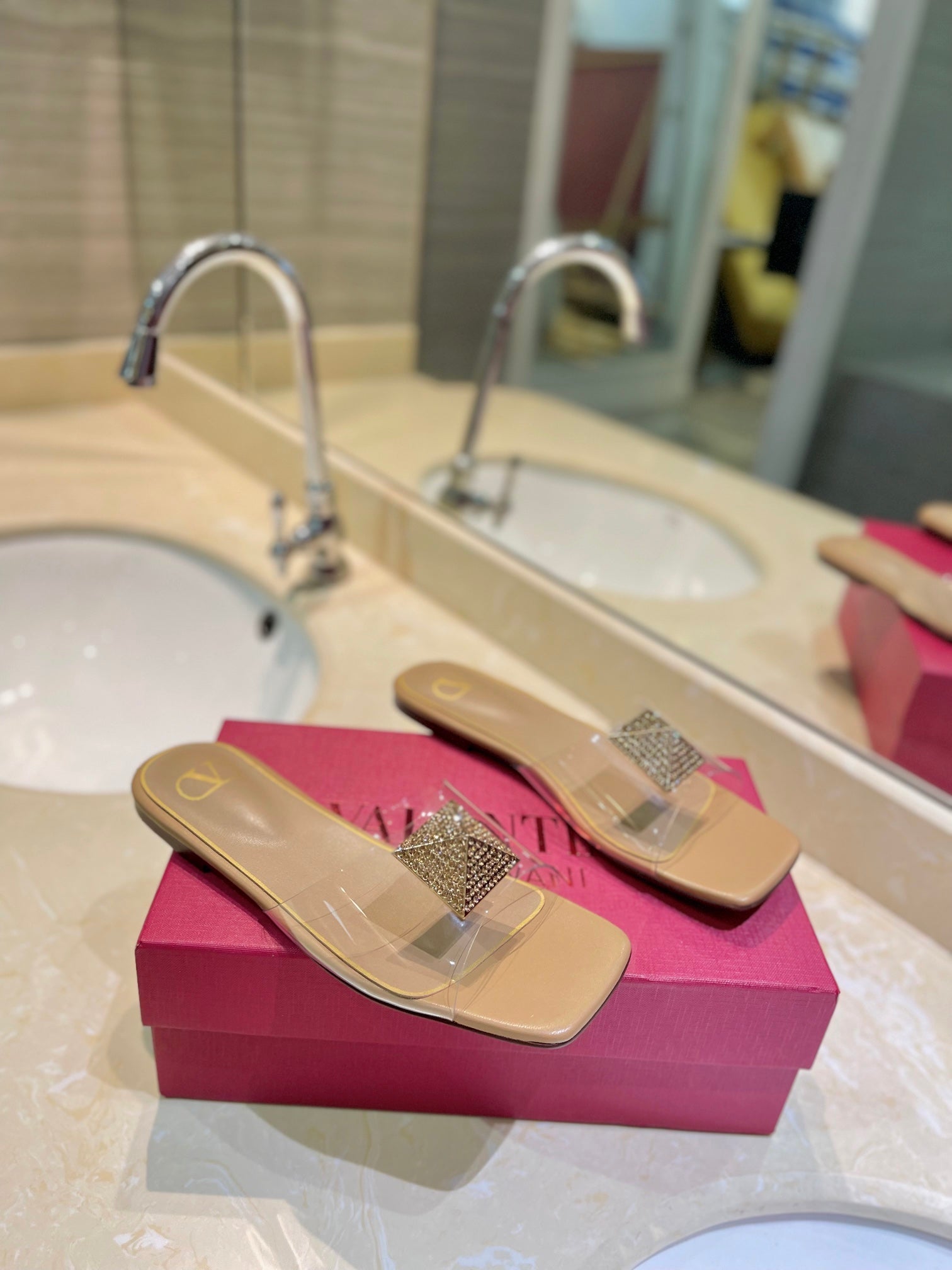 VALENTINO 26S FLAT SLIDES IN BEIGE LAMBSKIN WITH CRYSTAL