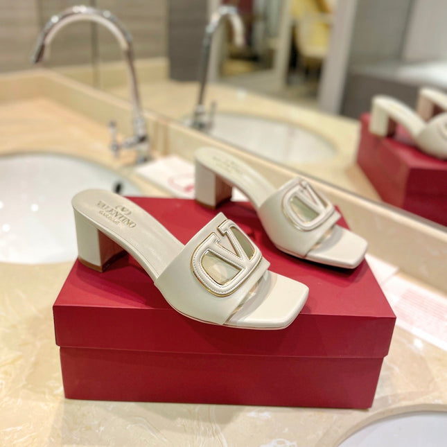 VALENTINO 26S BLOCK-HEEL SANDALS 65 MM IN CREAM WHITE CALFSKIN WITH LOGO